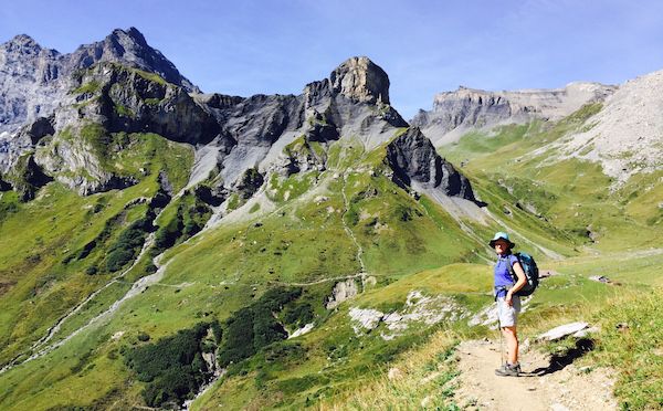 Alpine Pass Route - East to West Across Switzerland - mountaintracks.co.uk