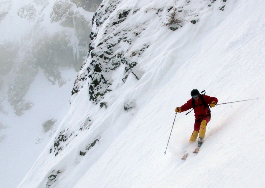 Five tips that make skiing steeps (a little bit) easier